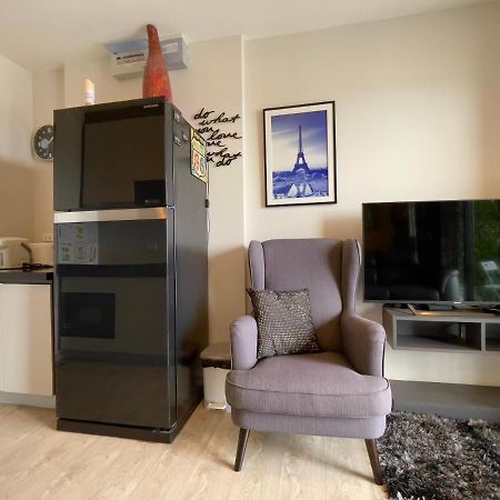 The Base Deluxe Kingsize Apartment Патая Екстериор снимка