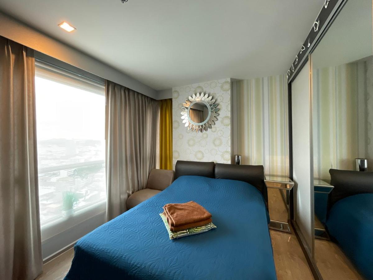 The Base Deluxe Kingsize Apartment Патая Екстериор снимка