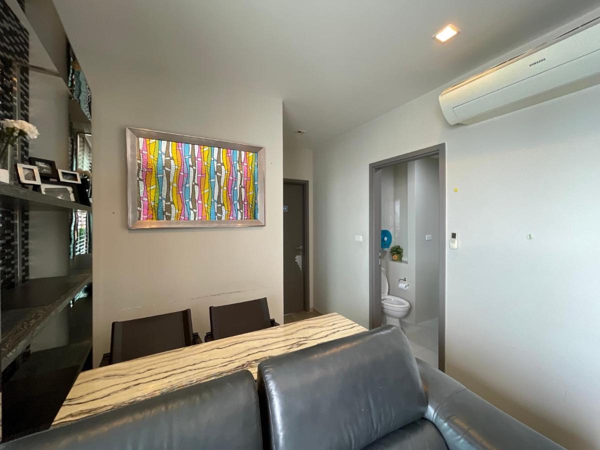 The Base Deluxe Kingsize Apartment Патая Екстериор снимка