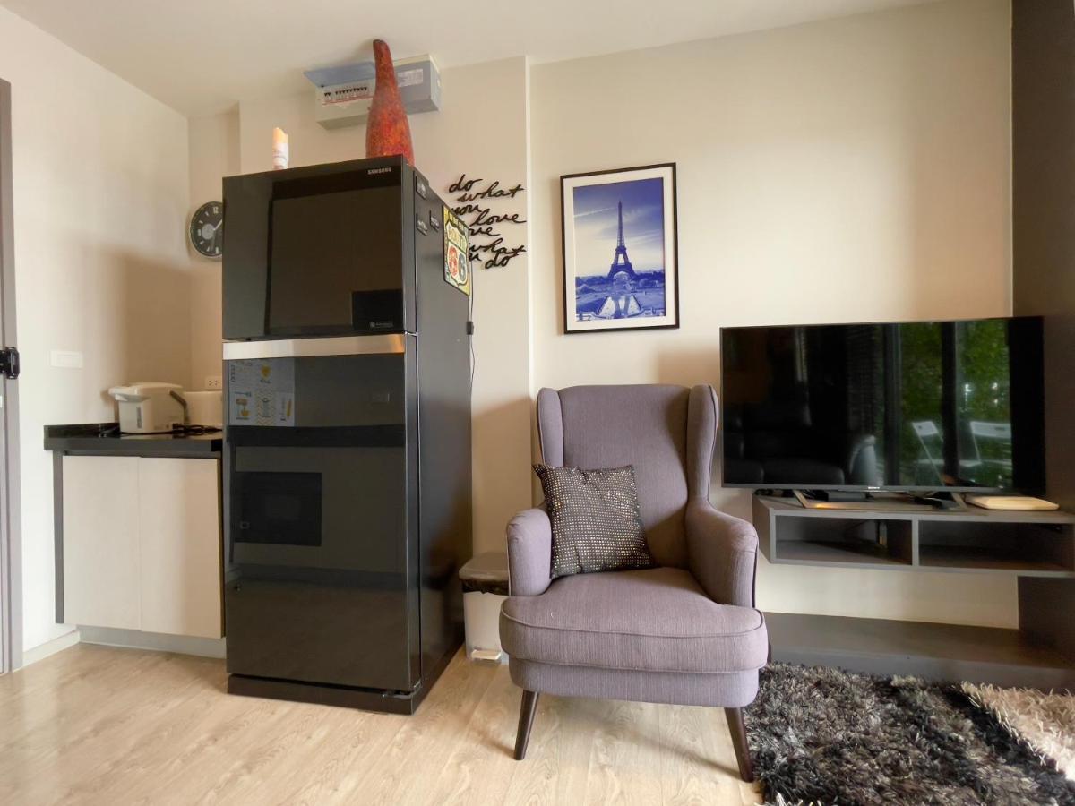 The Base Deluxe Kingsize Apartment Патая Екстериор снимка
