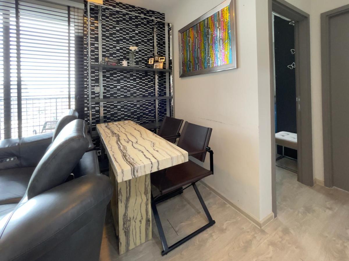 The Base Deluxe Kingsize Apartment Патая Екстериор снимка
